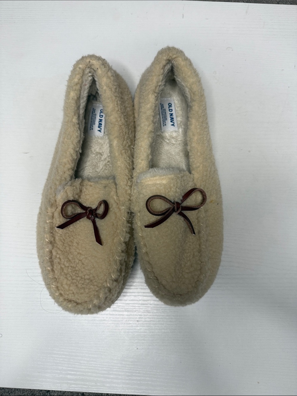 Old Navy Cream Fleece Moccasin Slippers with Brown Bow Accent